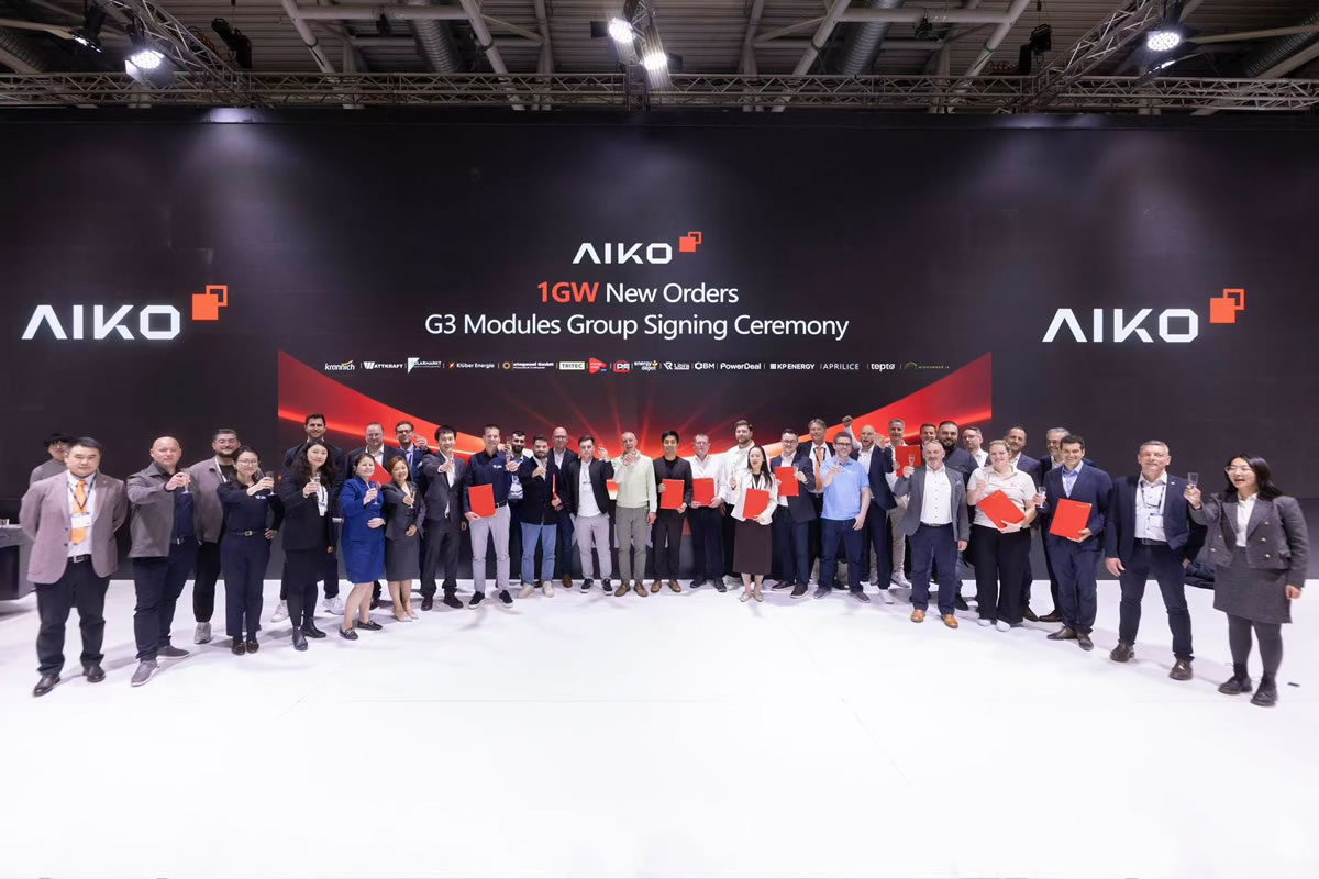 emc易倍携“黑科技”新品亮相Intersolar展