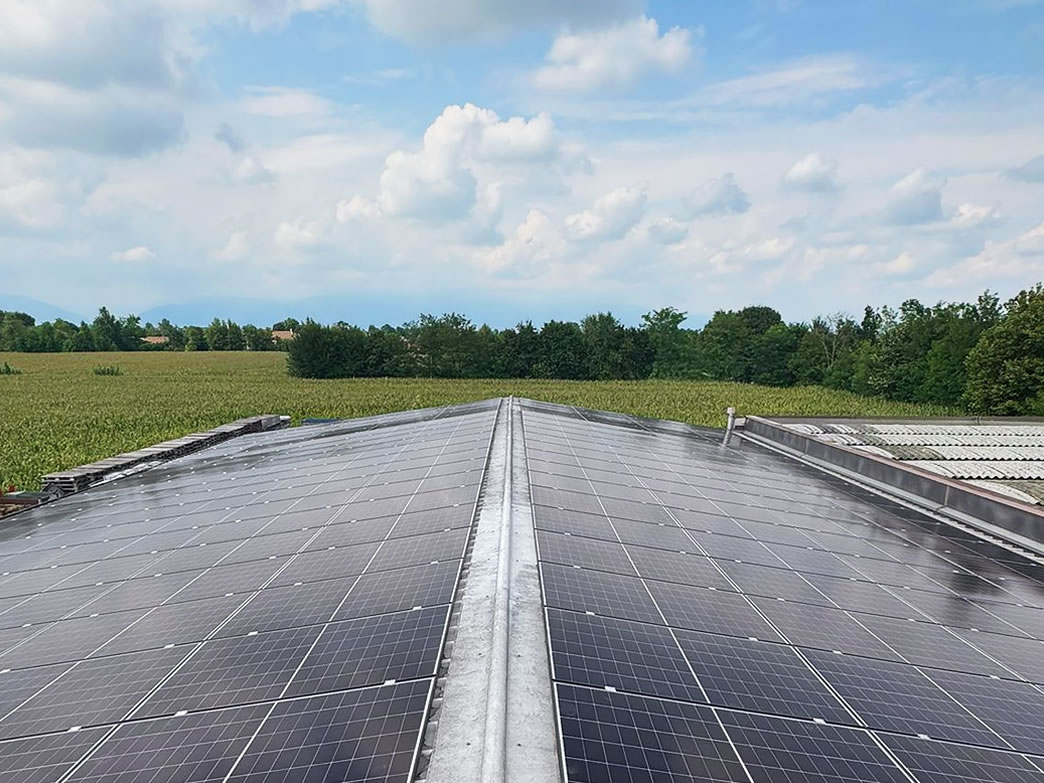 Una fábrica metalúrgica italiana logra amortizar su instalación solar en solo 1,2 a?os gracias a módulos de alta eficiencia